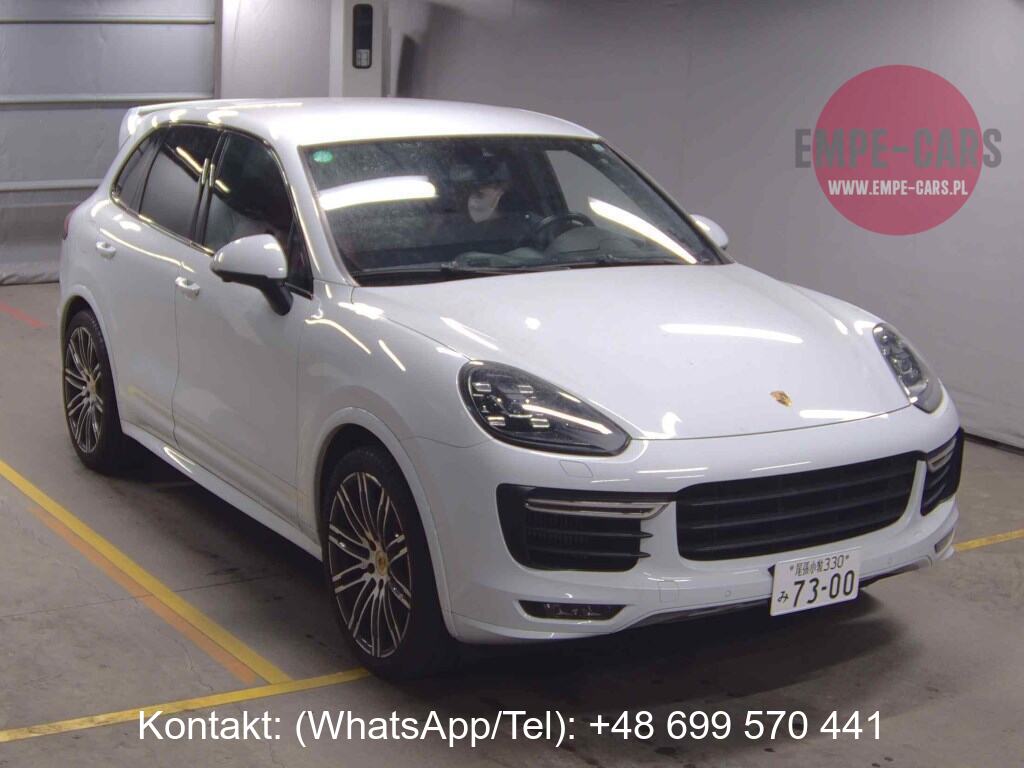 2015 PORSCHE CAYENNE