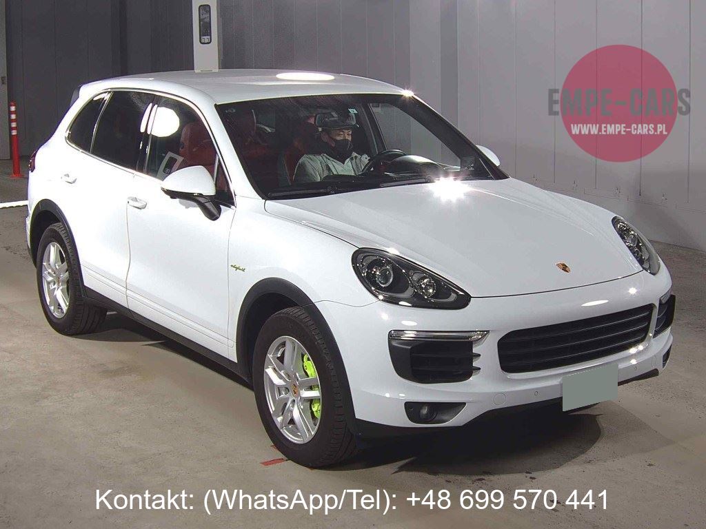 2015 PORSCHE CAYENNE